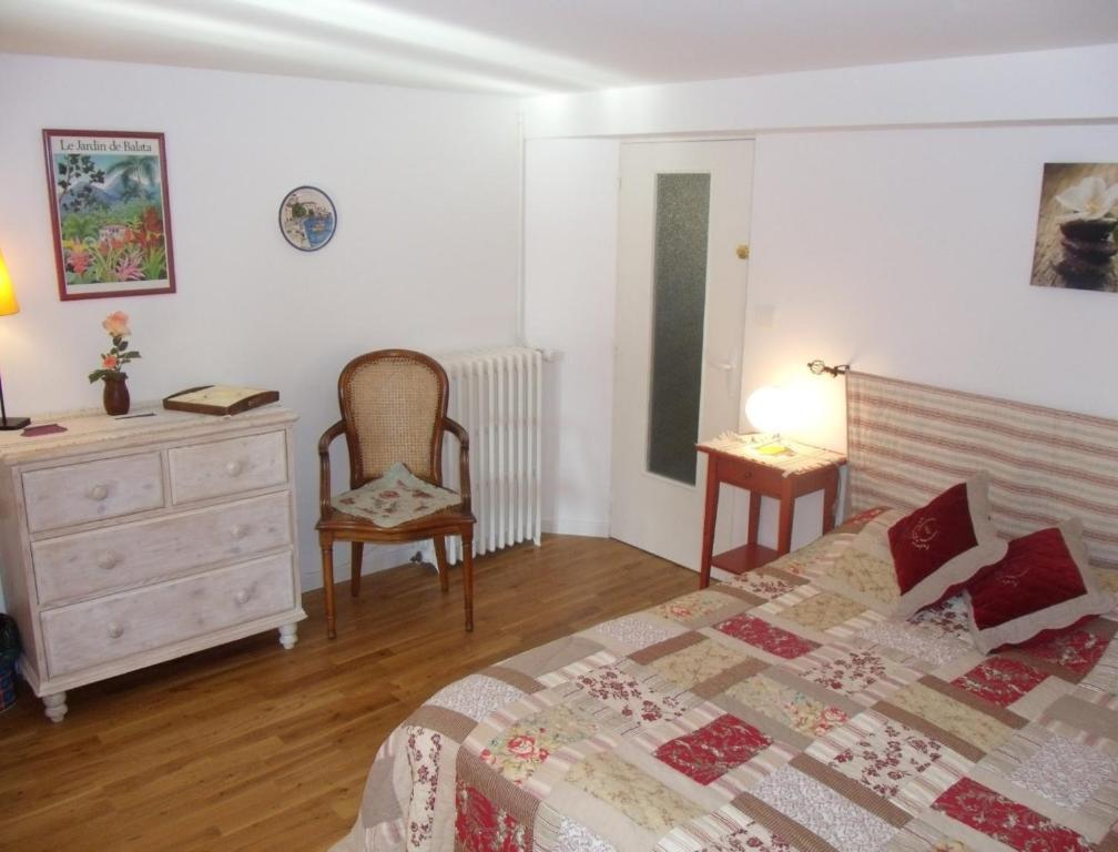 Le Grand Jardin Bed and Breakfast Beaune  Kamer foto
